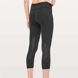 Lululemon pace rival leggings